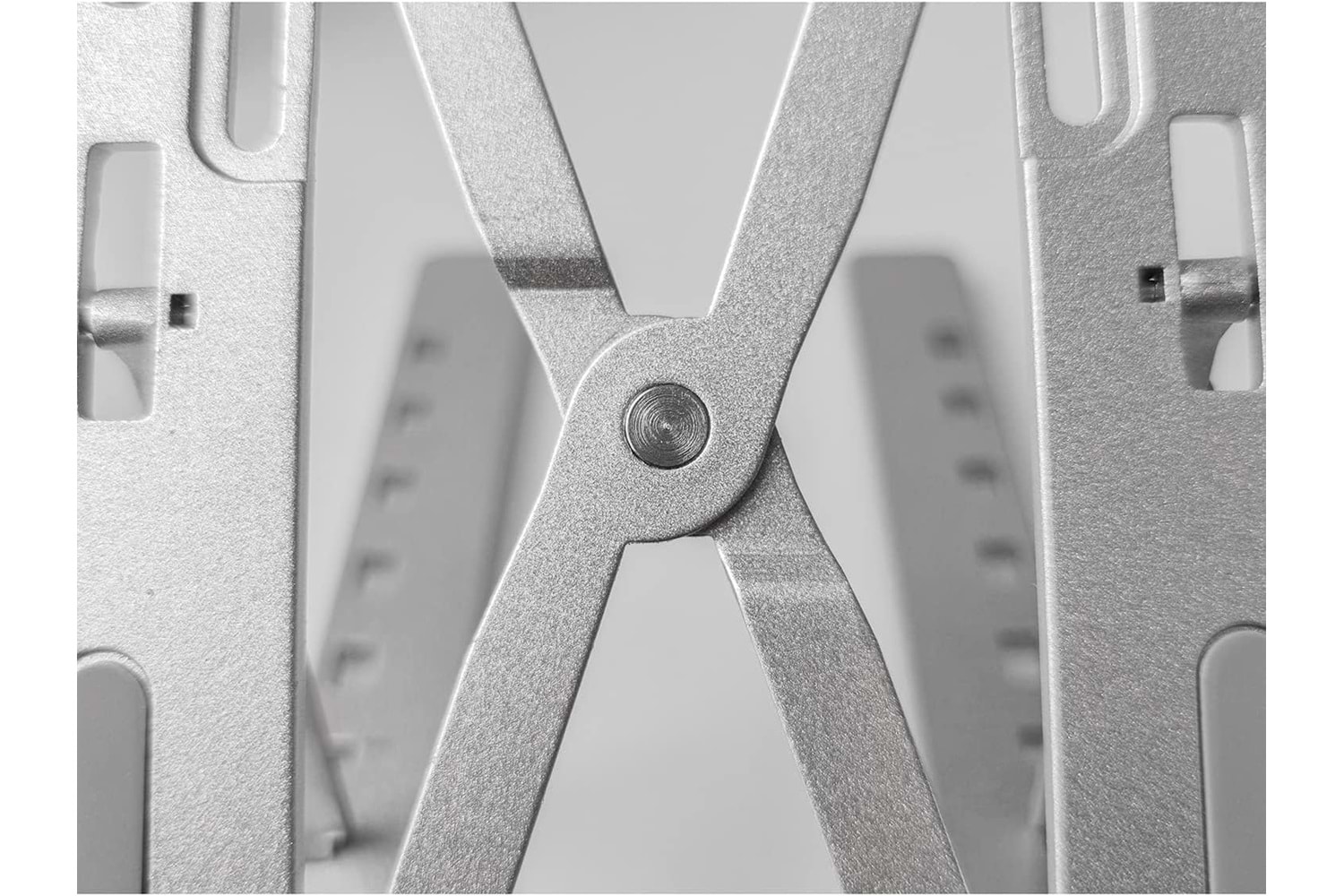 NOTEBOOK STAND AYARLANABİLİR , SİLİKON KAYDIRMAZ TABAN ALÜMİNYUM